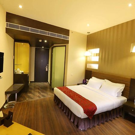 Five Elements Hotels Delhi- North Avenue Ню Делхи Екстериор снимка
