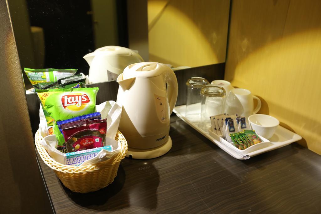 Five Elements Hotels Delhi- North Avenue Ню Делхи Стая снимка