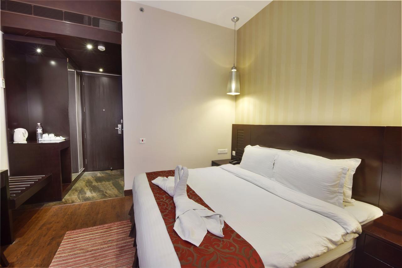 Five Elements Hotels Delhi- North Avenue Ню Делхи Екстериор снимка